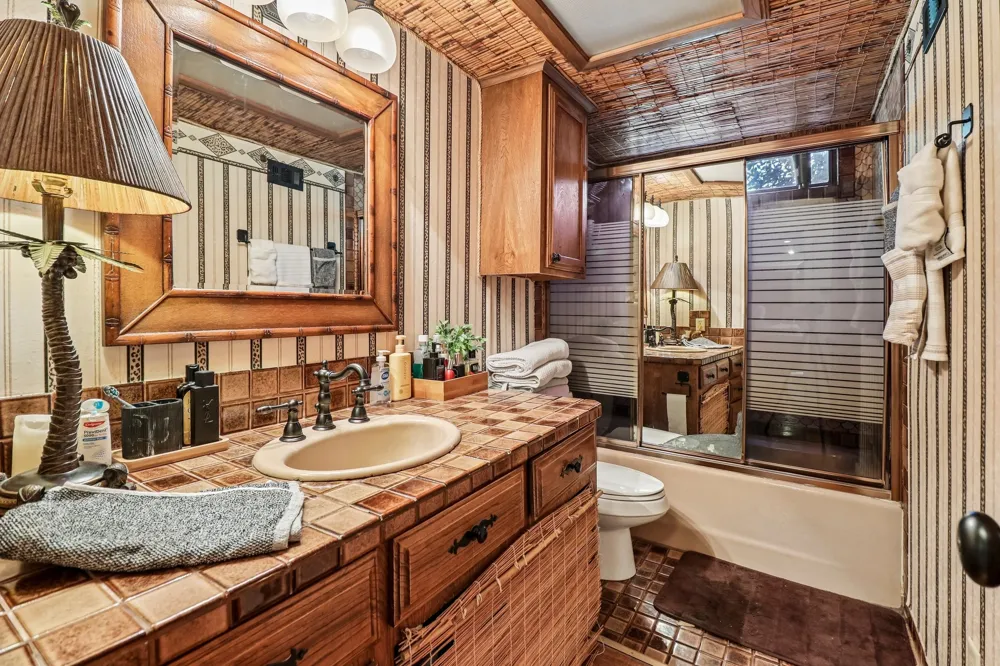 111 Vz County Road 4133 Canton, TX 75103