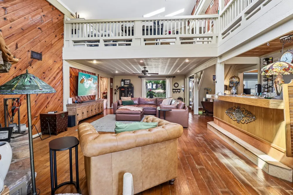 111 Vz County Road 4133 Canton, TX 75103