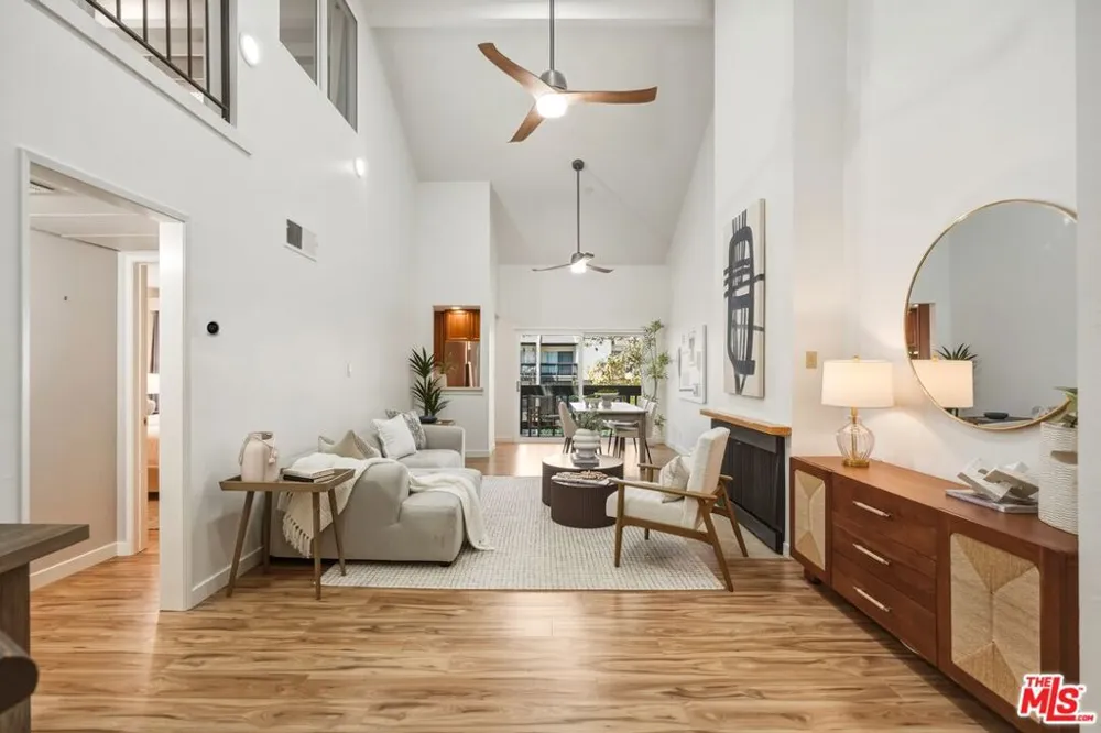 7306 Summertime Lane Culver City, CA 90230