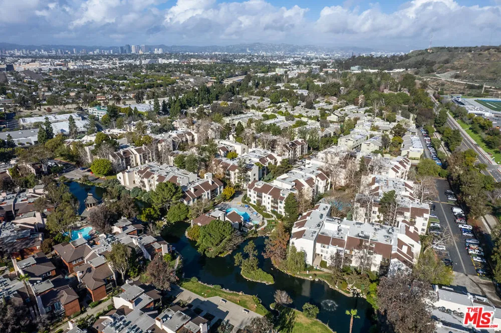 7306 Summertime Lane Culver City, CA 90230