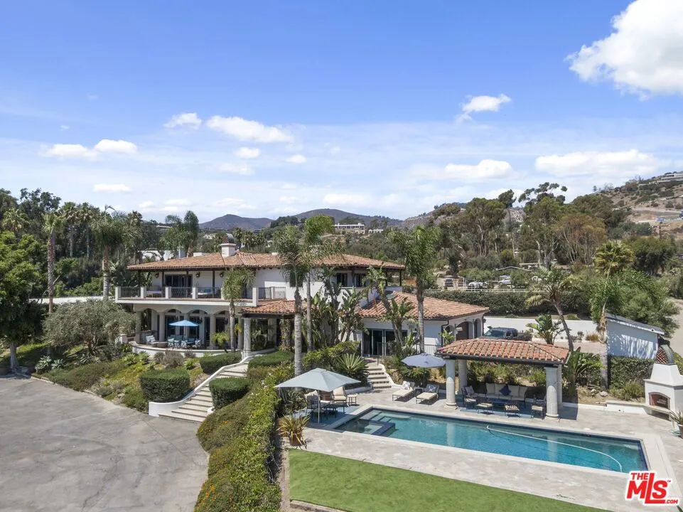 27355 Pacific Coast Highway Malibu, CA 90265