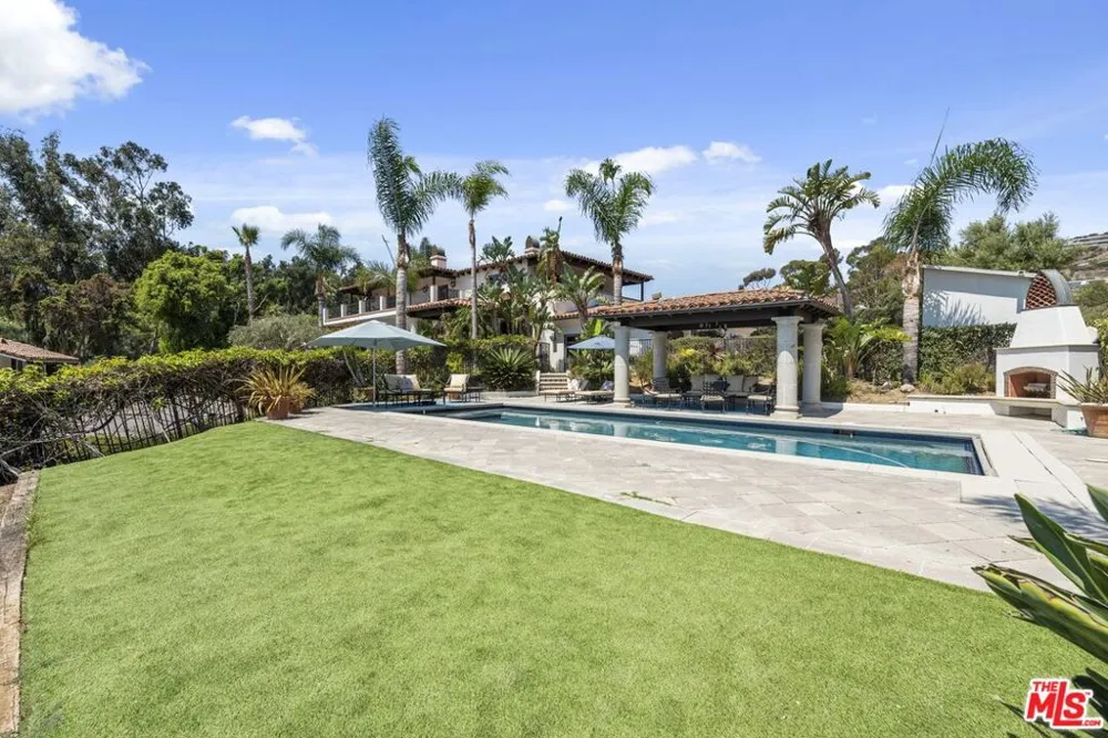 27355 Pacific Coast Highway Malibu, CA 90265