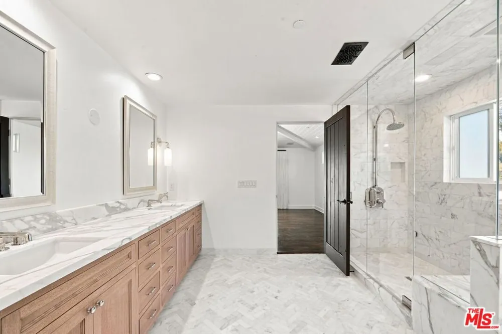 27355 Pacific Coast Highway Malibu, CA 90265