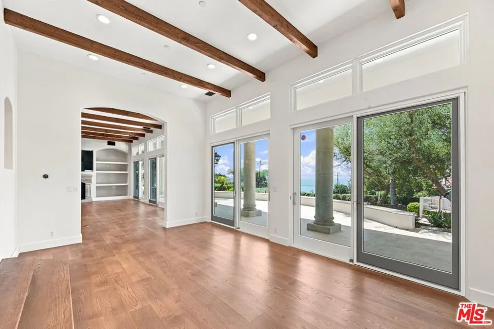 27355 Pacific Coast Highway Malibu, CA 90265