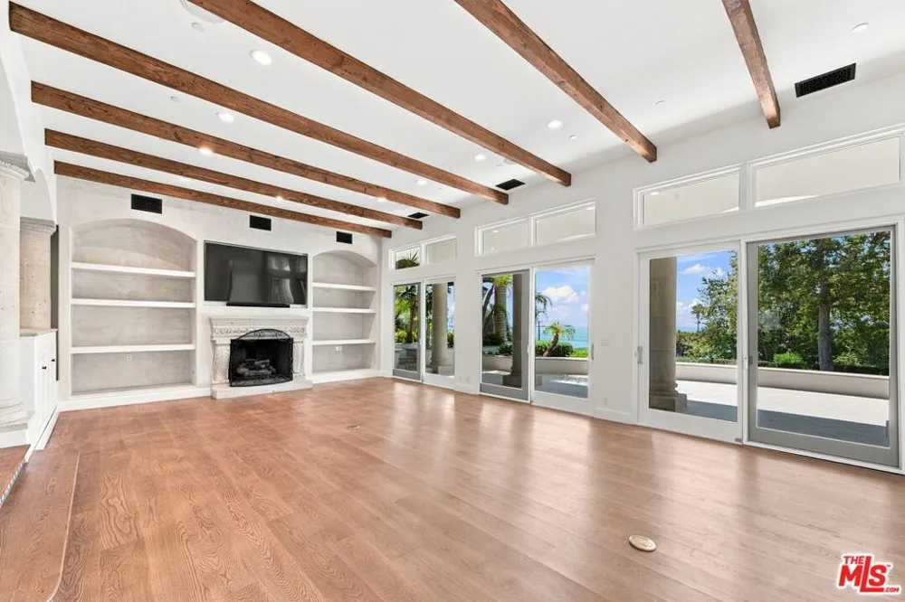27355 Pacific Coast Highway Malibu, CA 90265