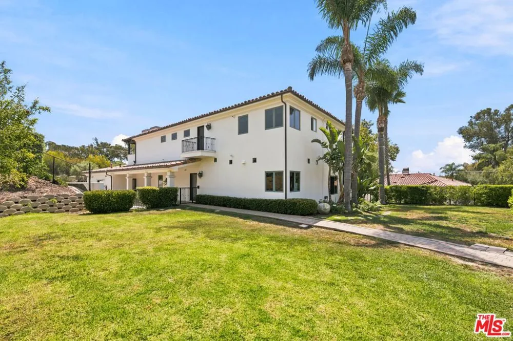 27355 Pacific Coast Highway Malibu, CA 90265