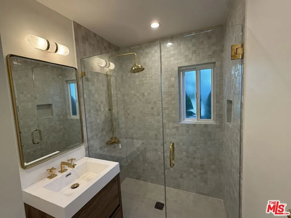 27355 Pacific Coast Highway Malibu, CA 90265