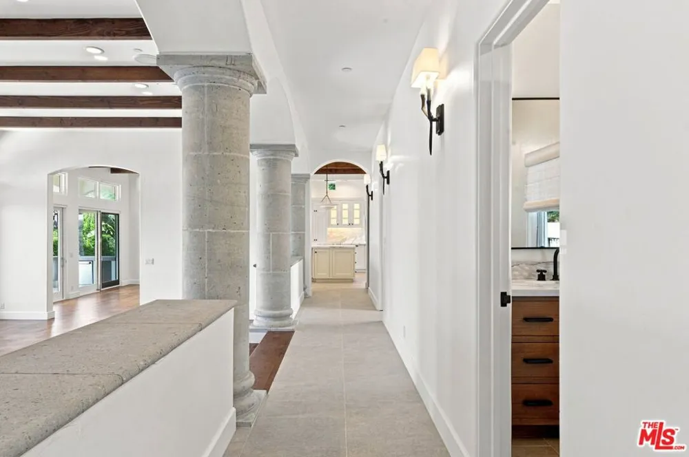 27355 Pacific Coast Highway Malibu, CA 90265