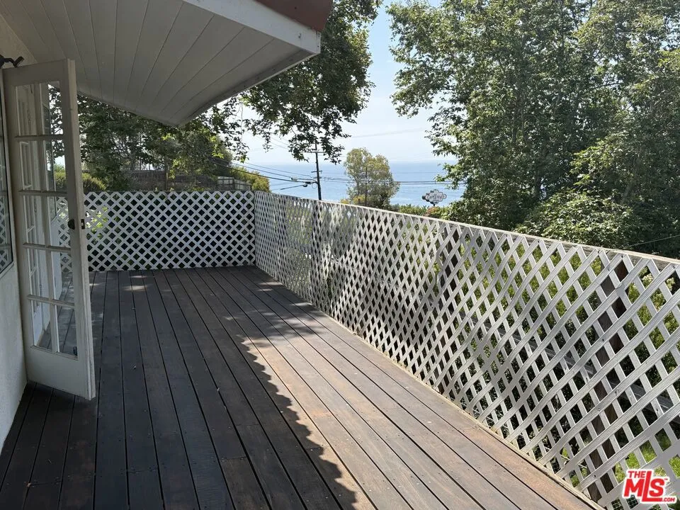 27355 Pacific Coast Highway Malibu, CA 90265