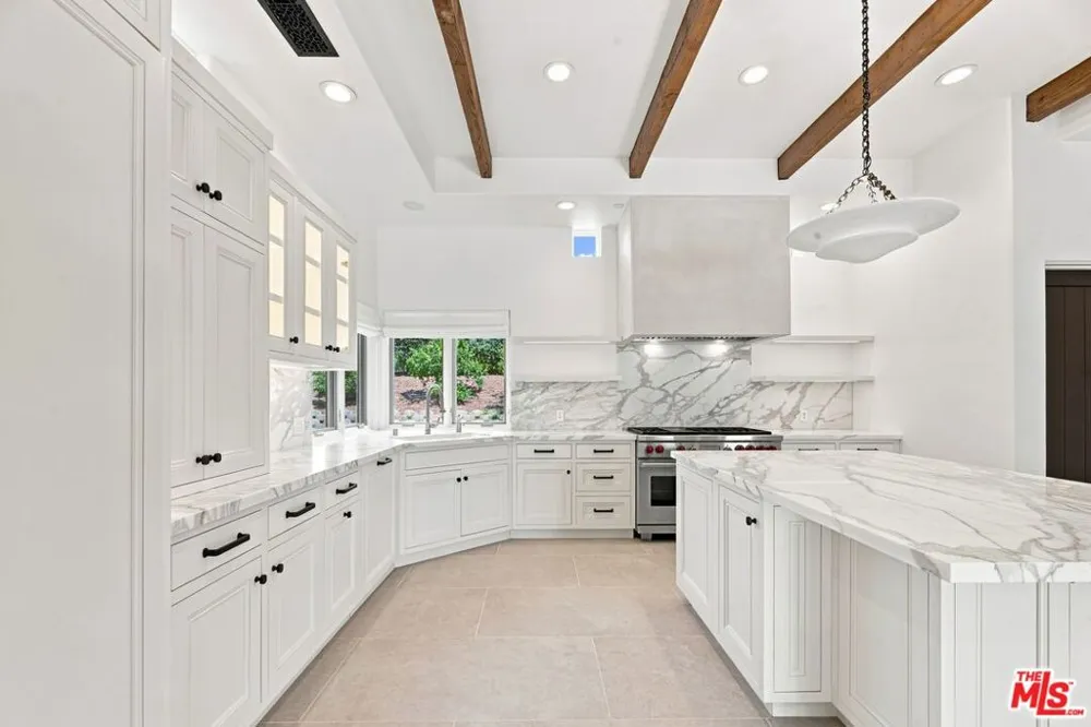 27355 Pacific Coast Highway Malibu, CA 90265