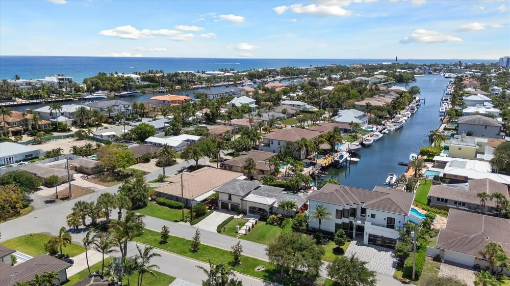 2948 NE 35th Court Lighthouse Point, FL 33064