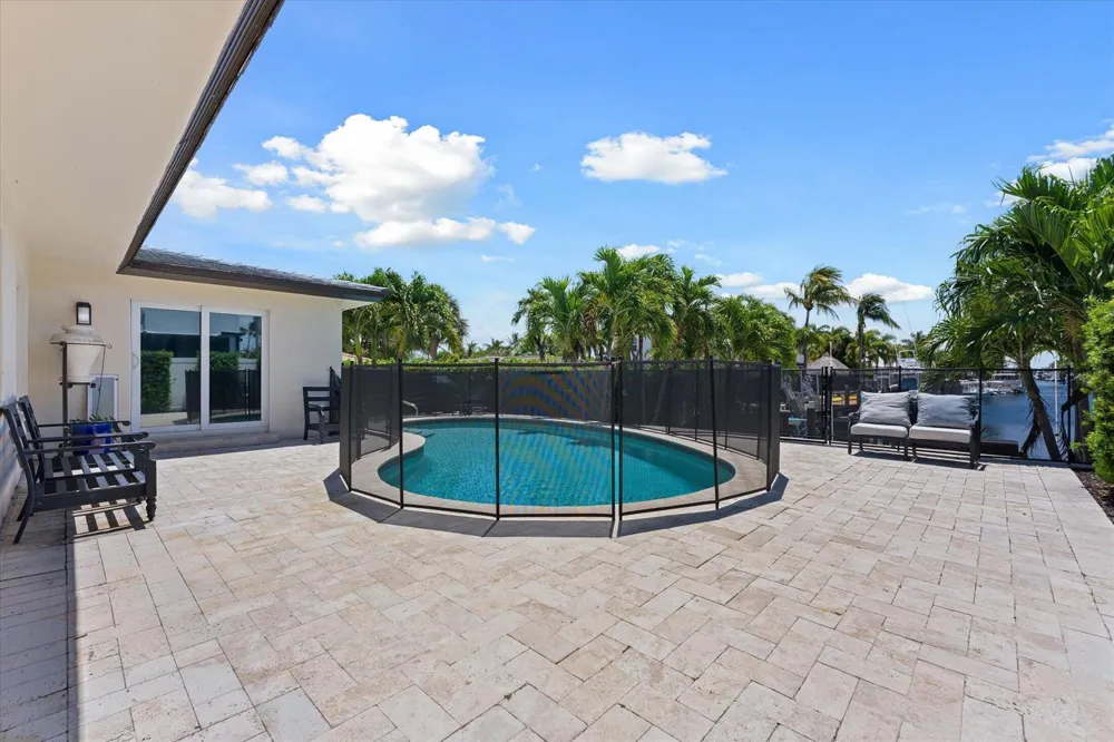 2948 NE 35th Court Lighthouse Point, FL 33064