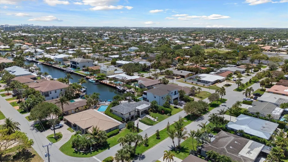 2948 NE 35th Court Lighthouse Point, FL 33064