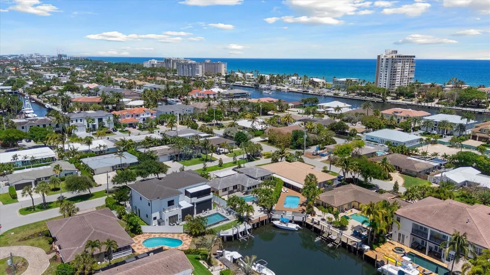 2948 NE 35th Court Lighthouse Point, FL 33064