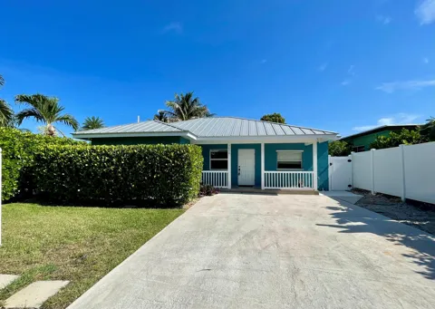 3458 Canal Court