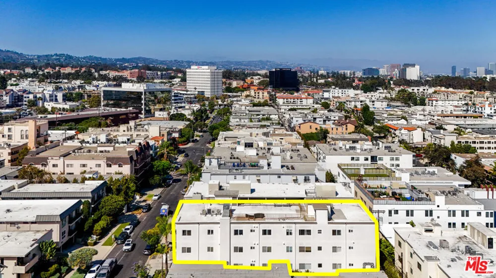 11840 Dorothy Street #302 Los Angeles, CA 90049