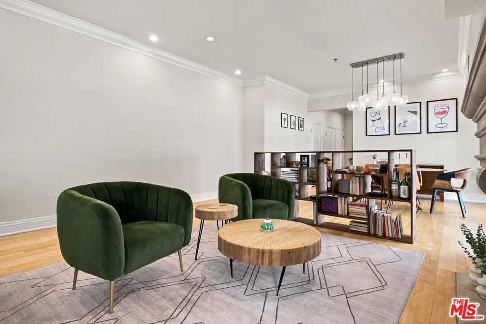 11840 Dorothy Street #302 Los Angeles, CA 90049