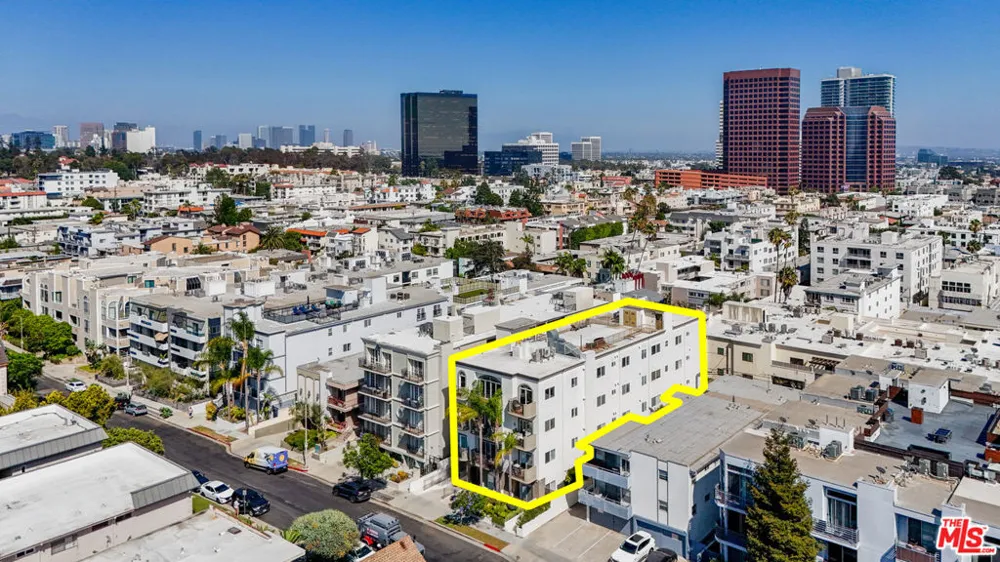 11840 Dorothy Street #302 Los Angeles, CA 90049