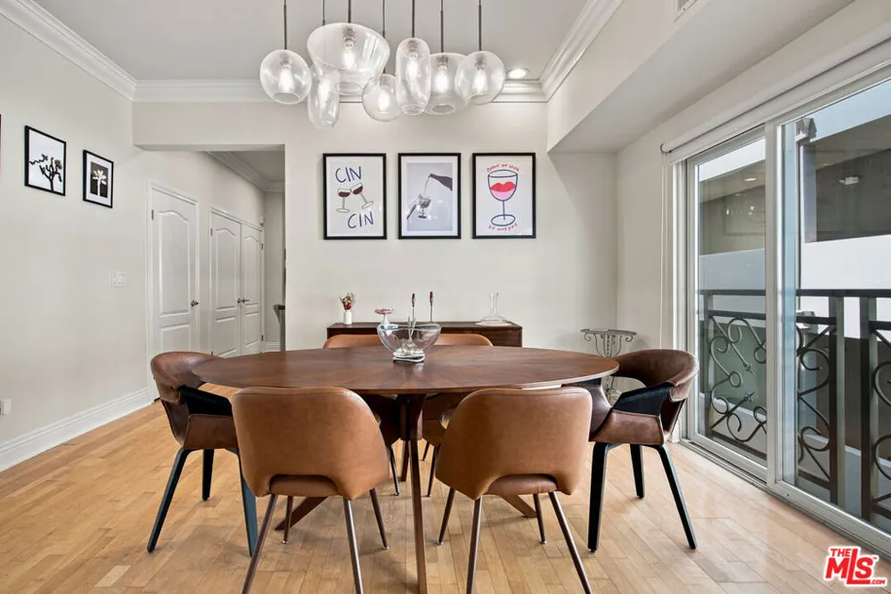 11840 Dorothy Street #302 Los Angeles, CA 90049