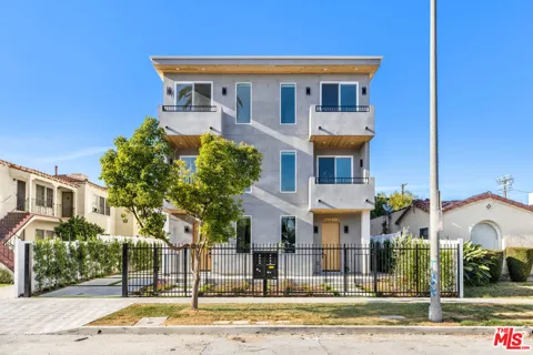 5223 W 20th Street #1/4