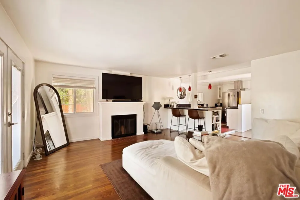 5815 Franklin Avenue Los Angeles, CA 90028
