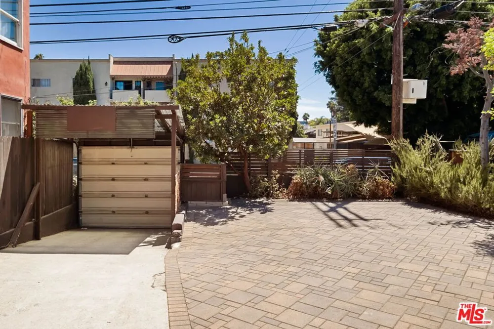 5815 Franklin Avenue Los Angeles, CA 90028
