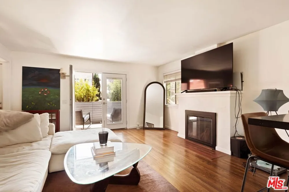 5815 Franklin Avenue Los Angeles, CA 90028
