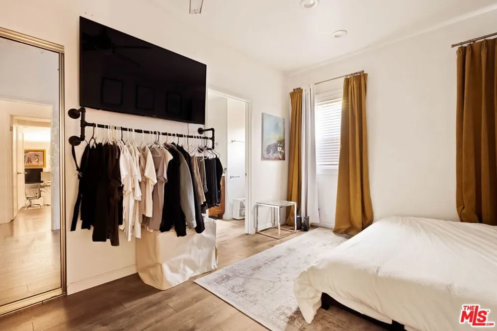 5815 Franklin Avenue Los Angeles, CA 90028