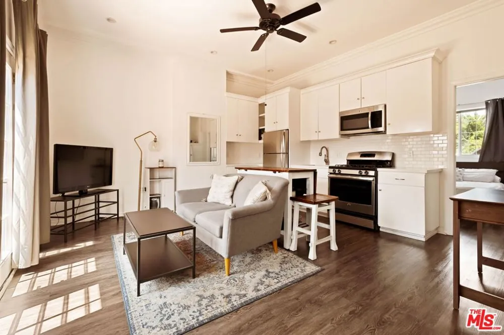 5815 Franklin Avenue Los Angeles, CA 90028