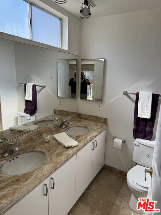 1250 S Westgate Avenue #203 Los Angeles, CA 90025