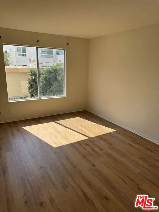 1250 S Westgate Avenue #203 Los Angeles, CA 90025