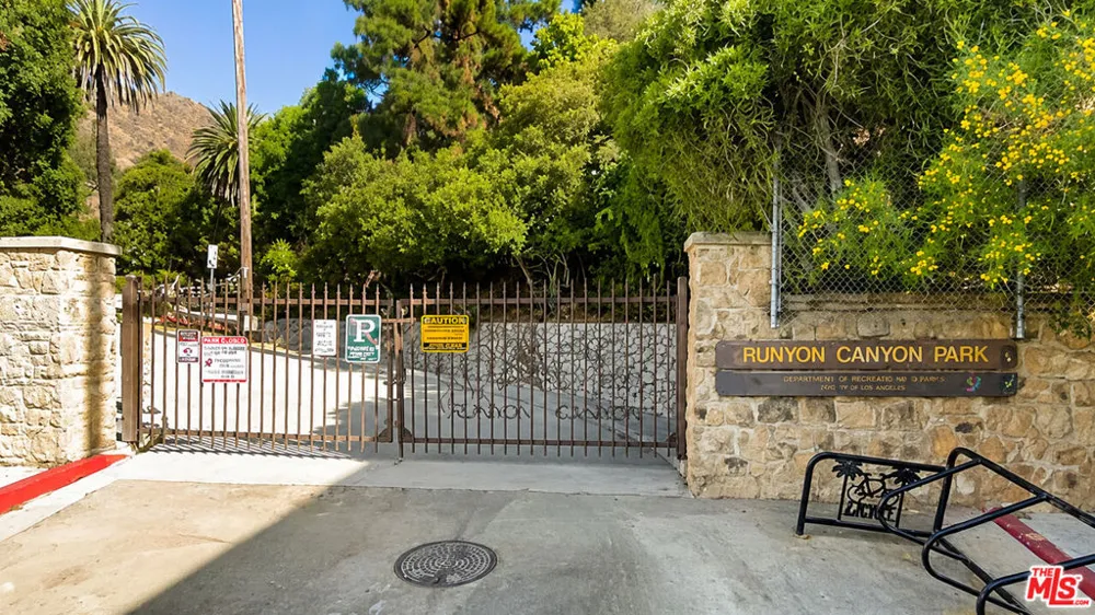 7270 Hillside Ave #205 Los Angeles, CA 90046