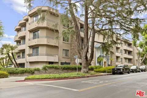 4230 Stansbury Avenue #105