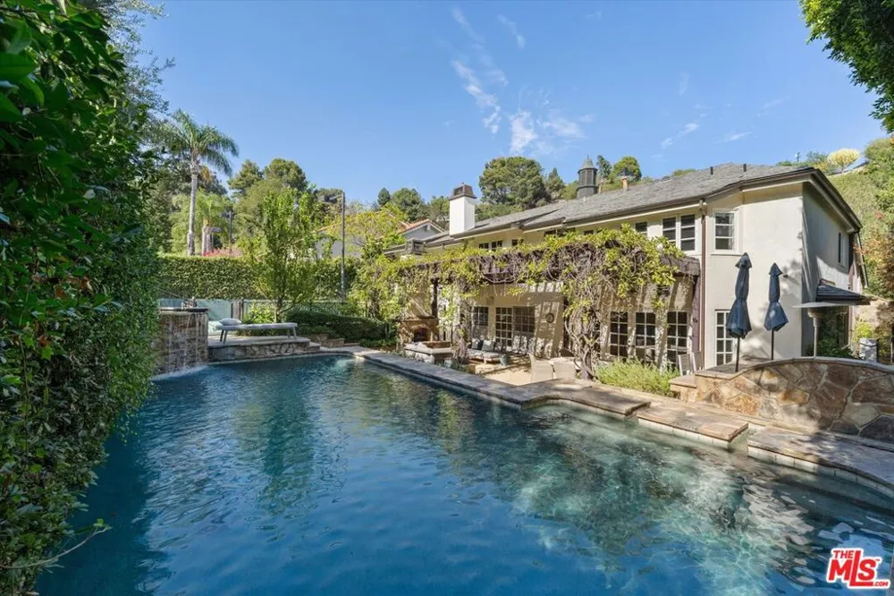 3171 Abington Drive Los Angeles, CA 90210