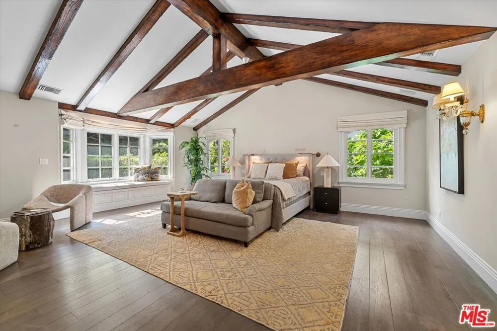 3171 Abington Drive Los Angeles, CA 90210