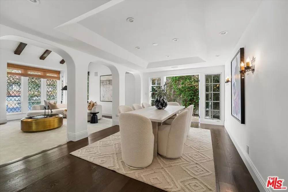 3171 Abington Drive Los Angeles, CA 90210