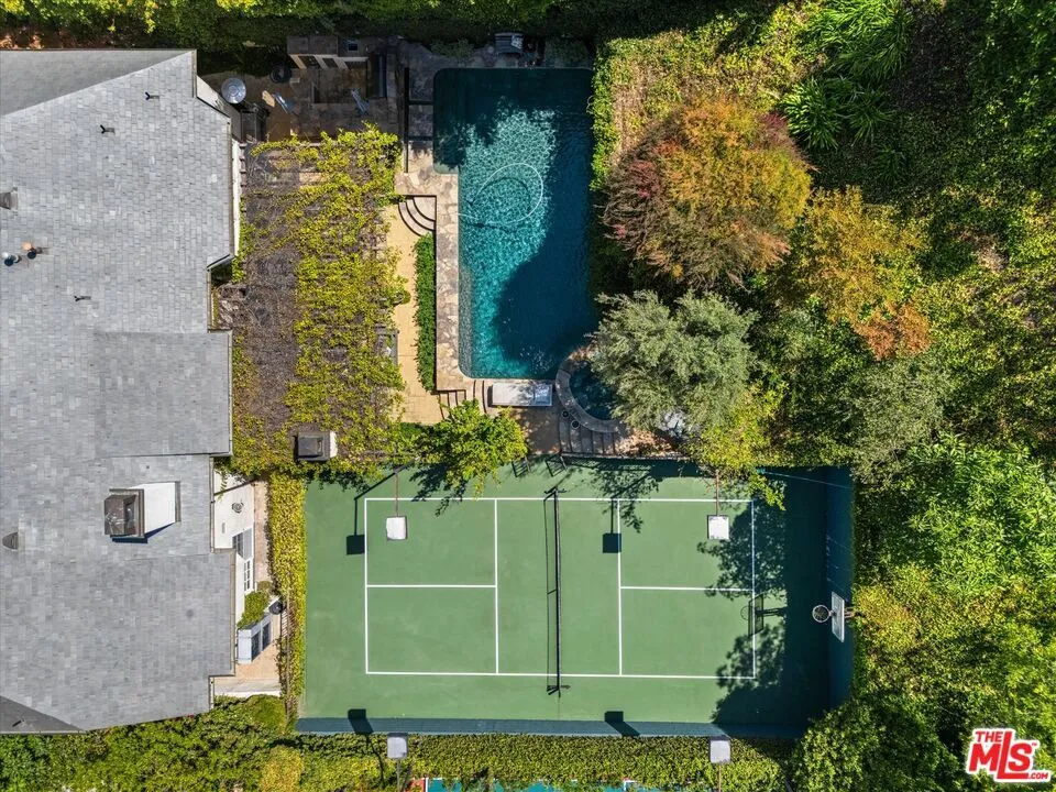 3171 Abington Drive Los Angeles, CA 90210