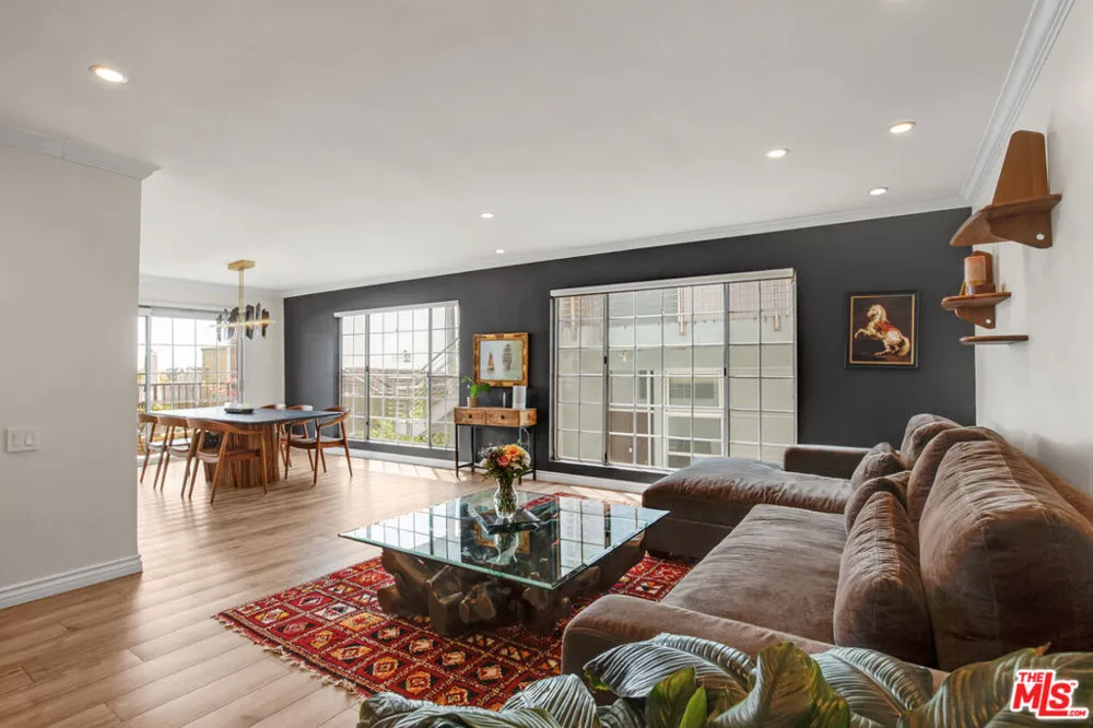 8490 Fountain Avenue #203 West Hollywood, CA 90069