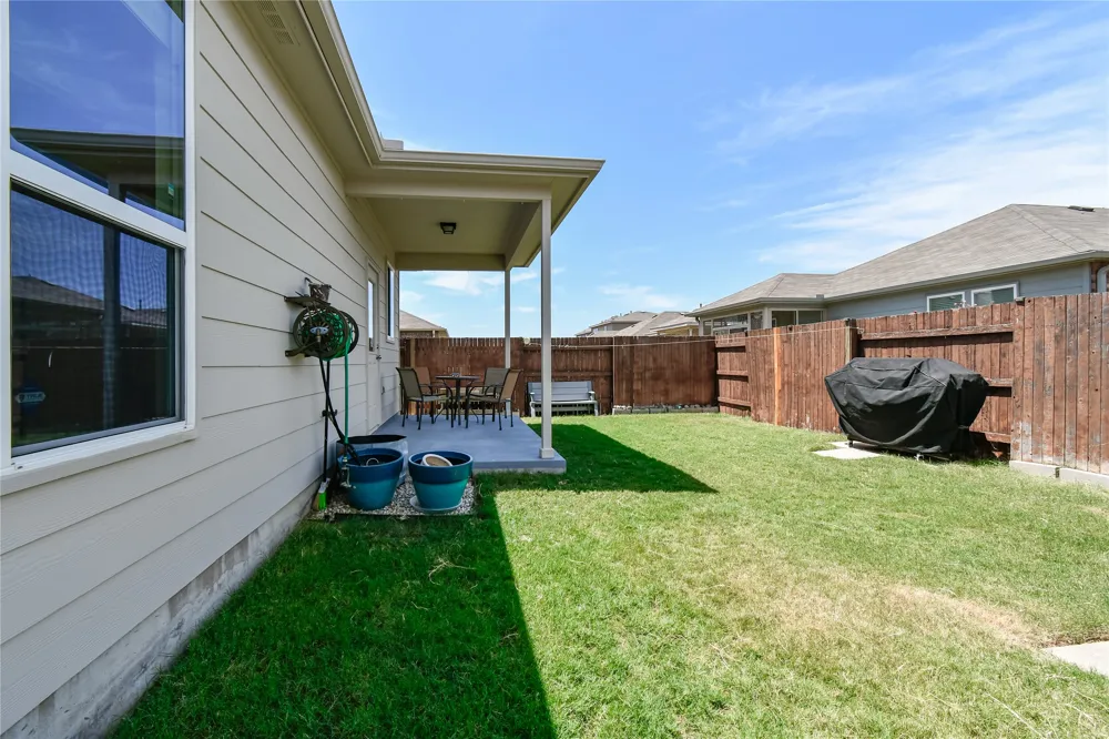 120 Palm Drive Buda, TX 78610