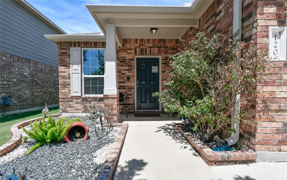120 Palm Drive Buda, TX 78610