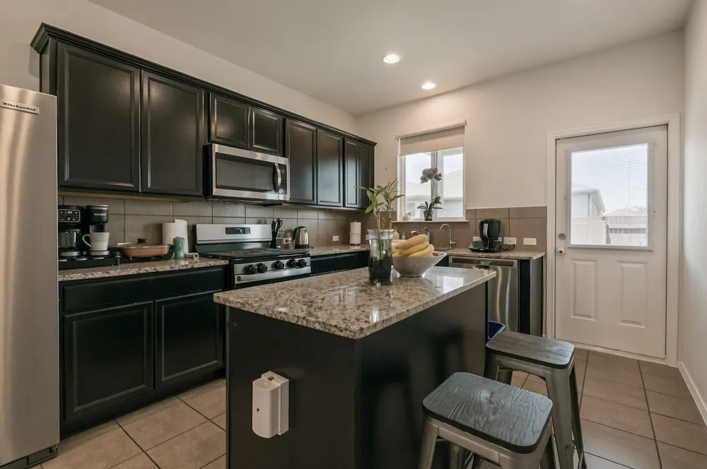 120 Palm Drive Buda, TX 78610