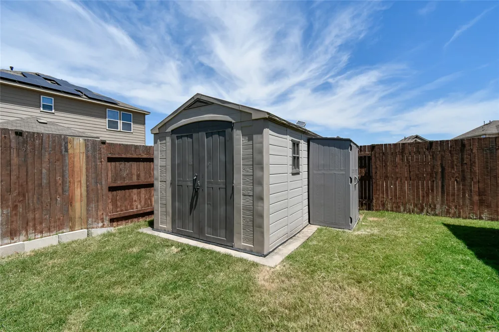 120 Palm Drive Buda, TX 78610