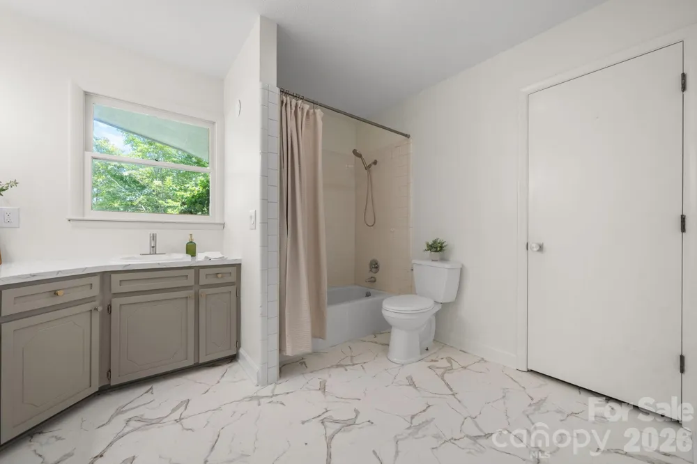 178 Trailwood Drive Forest City, NC 28043