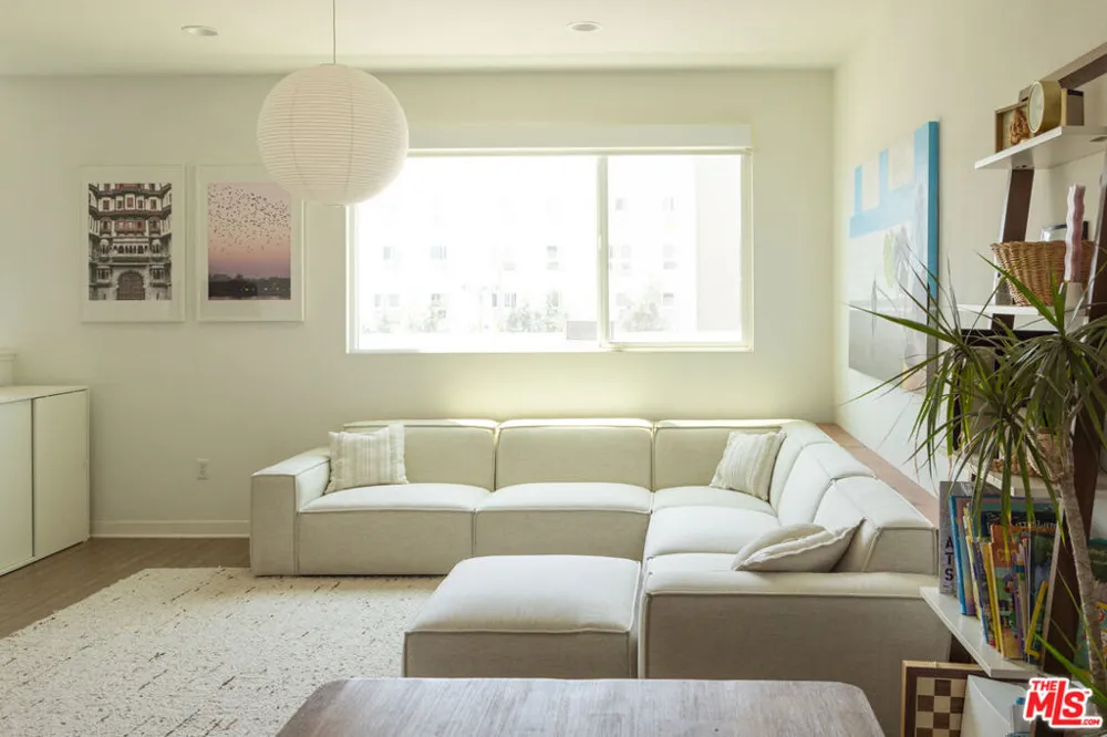 1557 Verbena Way Los Angeles, CA 90041