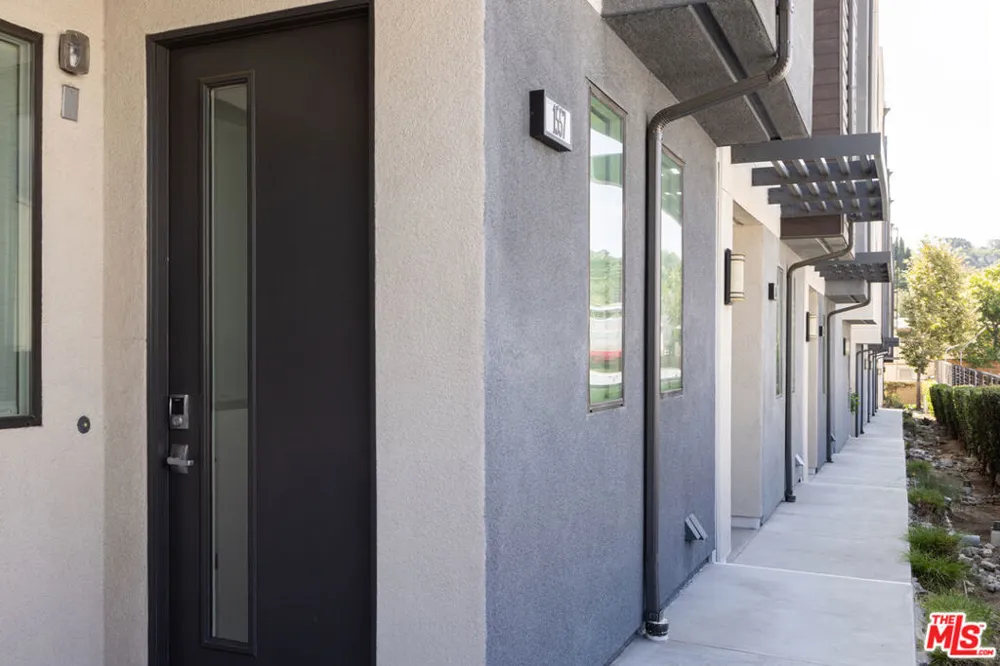 1557 Verbena Way Los Angeles, CA 90041