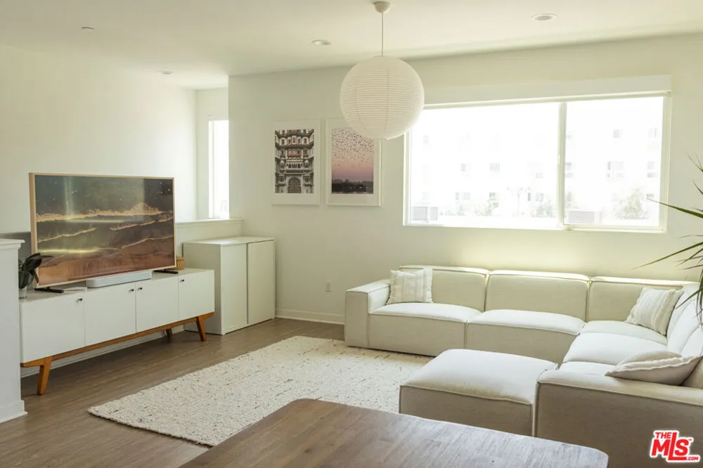 1557 Verbena Way Los Angeles, CA 90041
