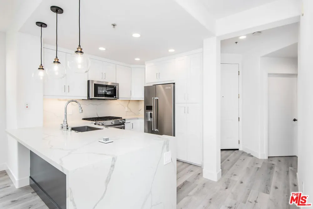13075 Pacific #317 Playa Vista, CA 90094