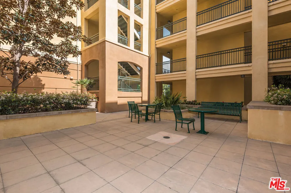 13075 Pacific #317 Playa Vista, CA 90094