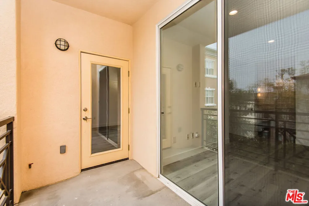 13075 Pacific #317 Playa Vista, CA 90094