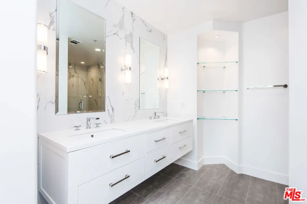 13075 Pacific #317 Playa Vista, CA 90094